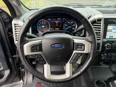 Used 2017 Ford F250 Lariat w/ Lariat Value Package image 19