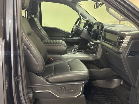 Used 2022 Ford F150 Lariat w/ Max Trailer Tow Package image 27