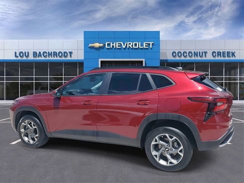 Used 2024 Chevrolet Trax LT image 3