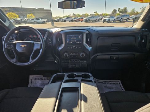 Used 2025 Chevrolet Silverado 1500 Custom image 16