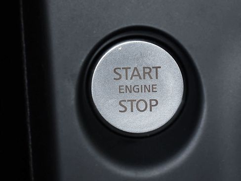 Used 2025 INFINITI QX55 Sensory image 17