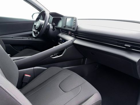 New 2026 Hyundai Elantra SEL Sport Premium FWD image 16