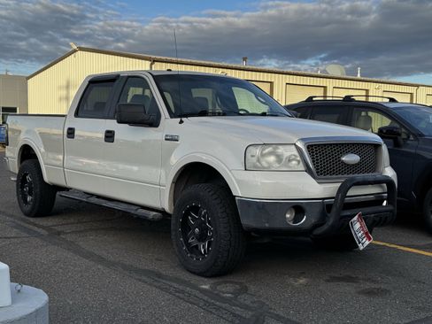 Used 2007 Ford F150 4x4 SuperCrew image 2