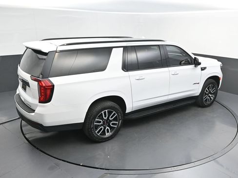 Used 2024 GMC Yukon XL AT4 AWD/4WD image 42
