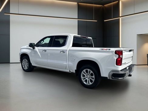 Used 2022 Chevrolet Silverado 1500 LTZ w/ LTZ Premium Package AWD/4WD image 3