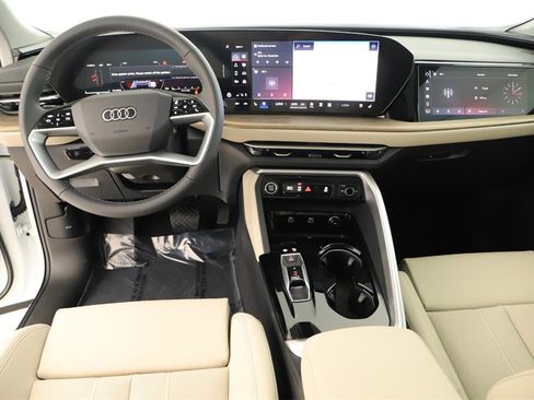 New 2025 Audi Q5 Prestige image 18