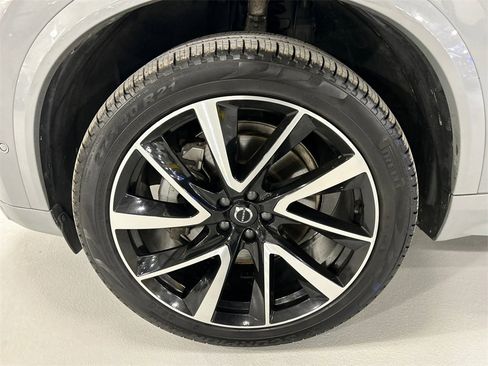 Certified 2024 Volvo XC90 B5 Plus w/ Protection Package image 8