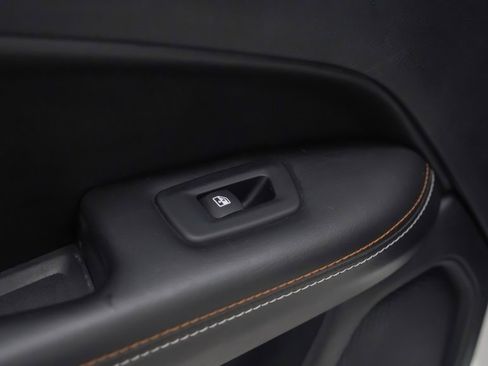 Used 2018 Jeep Compass Latitude w/ Popular Equipment Group image 17