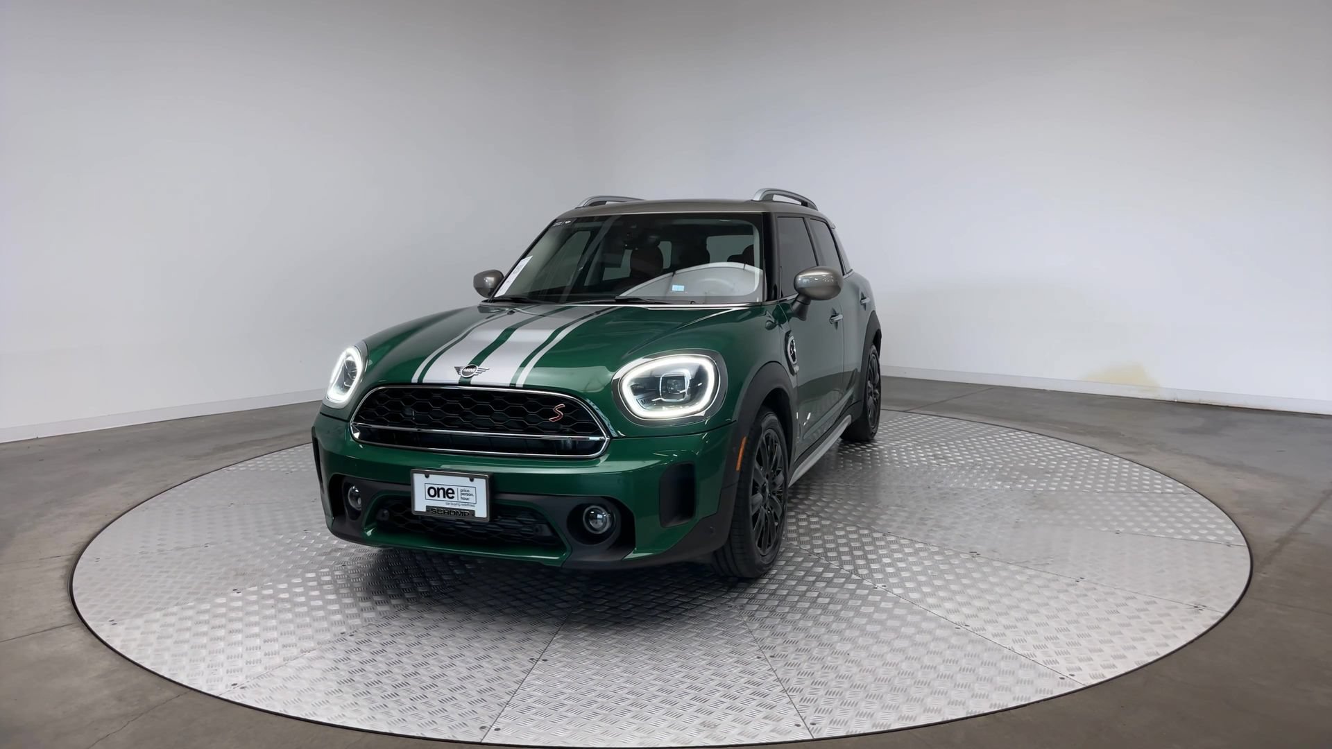Certified 2024 MINI Cooper Countryman S AWD/4WD image 3
