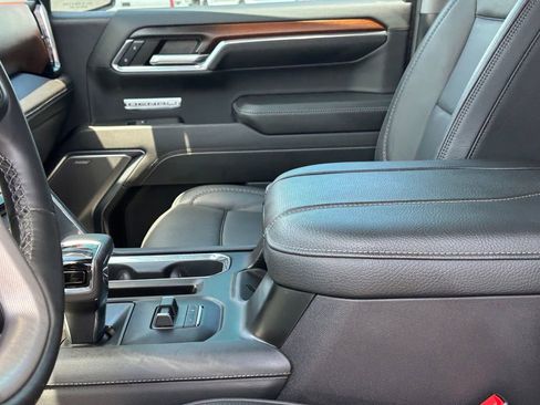 Certified 2024 GMC Sierra 1500 Denali w/ Denali Reserve Package AWD/4WD image 10