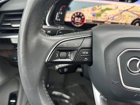 Used 2017 Audi Q7 3.0T Prestige w/ Prestige Package image 38