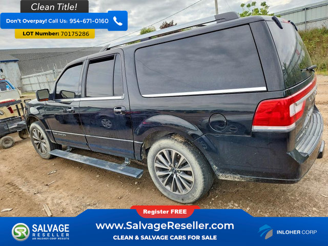 Used 2017 Lincoln Navigator L Select RWD image 3