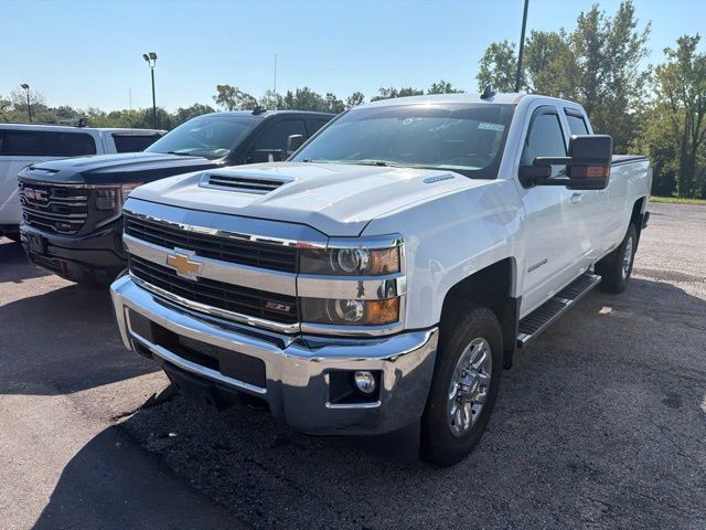 Used 2017 Chevrolet Silverado 2500 LT w/ LT Convenience Package AWD/4WD image 2