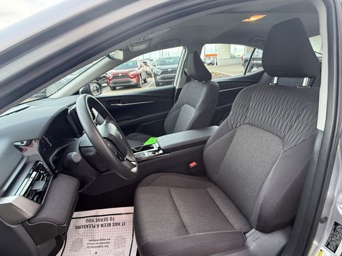 Certified 2025 Toyota Camry LE image 13