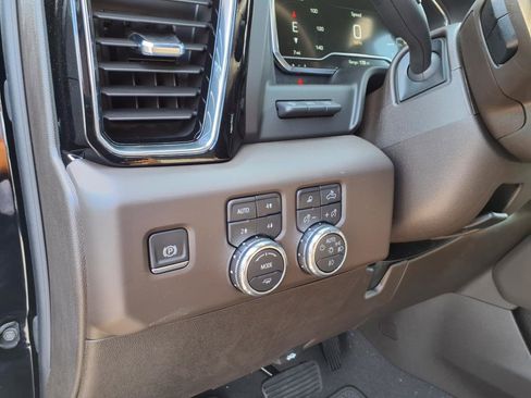 New 2025 GMC Sierra 2500 Denali w/ Denali Reserve Package image 9