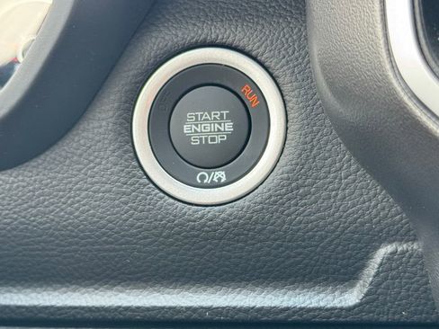 New 2026 RAM 1500 4x4 Crew Cab image 24