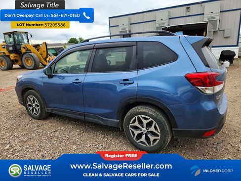 Used 2020 Subaru Forester Premium AWD/4WD image 3