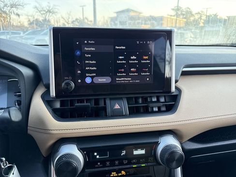 Used 2023 Toyota RAV4 LE image 13