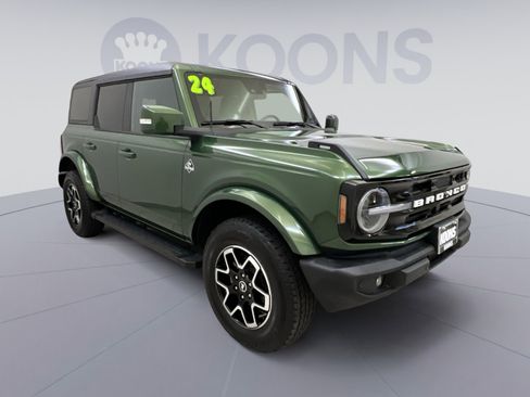 Used 2024 Ford Bronco Outer Banks image 8