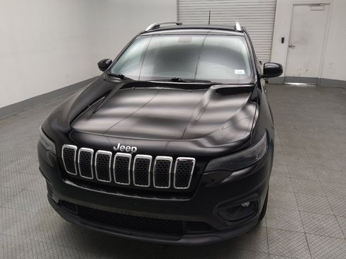 Used 2019 Jeep Cherokee Latitude Plus AWD/4WD image 15