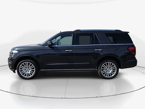 Used 2024 Ford Expedition Limited image 9