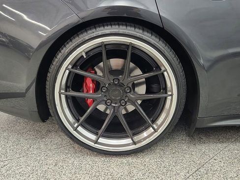 Used 2018 Porsche Panamera 4 AWD/4WD image 23