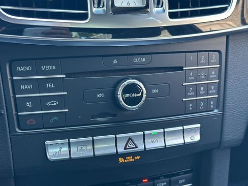Used 2016 Mercedes-Benz E 350 Sedan image 17