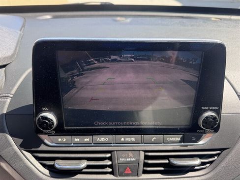 Used 2019 Nissan Altima 2.5 SV FWD image 11