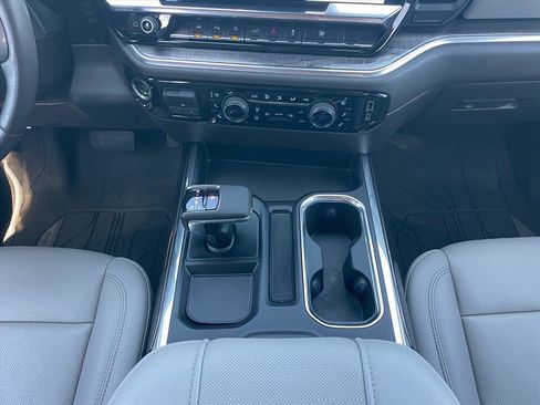 Used 2023 Chevrolet Silverado 1500 LTZ image 17