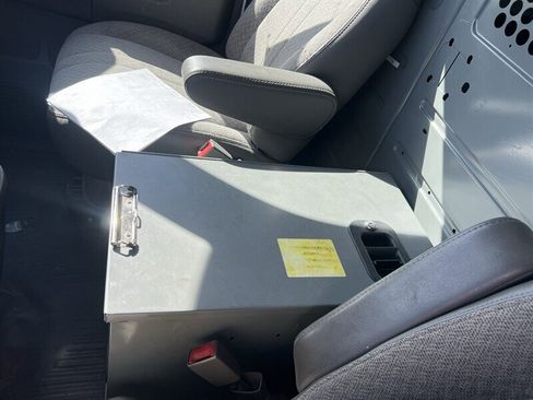 Used 2020 Chevrolet Express 3500 w/ Driver Convenience Package RWD image 29