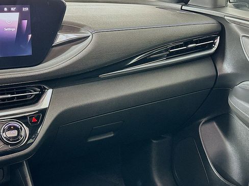 Used 2024 Buick Envista Sport Touring w/ Convenience I Package image 23