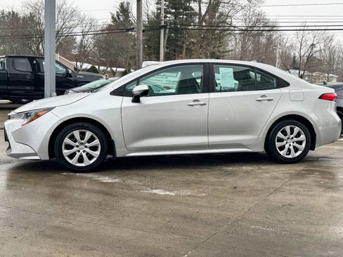 Used 2020 Toyota Corolla LE image 5