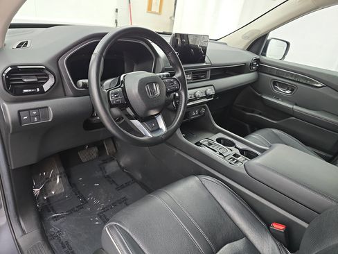 Certified 2025 Honda Pilot Elite image 17