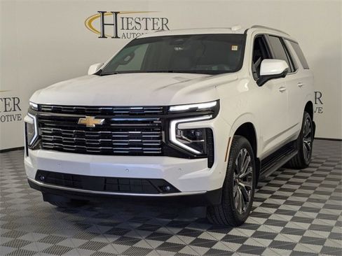 Used 2025 Chevrolet Tahoe High Country w/ Sun And Tow Package image 4