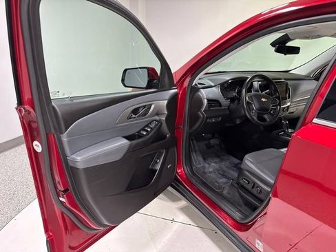 Used 2019 Chevrolet Traverse LT w/ LT Premium Package FWD image 11