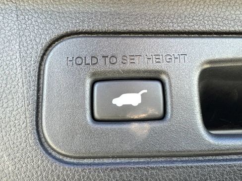 Used 2025 Honda Pilot EX-L image 20