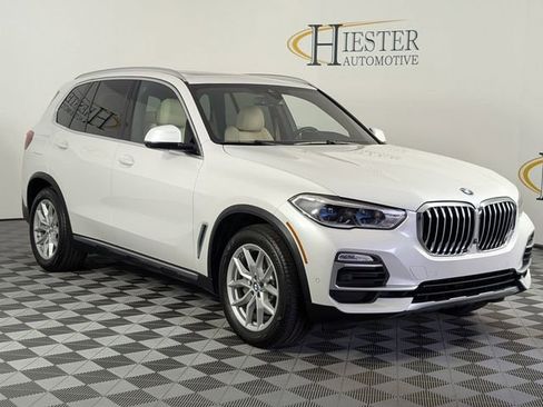 Used 2020 BMW X5 xDrive40i w/ Executive Package image 2