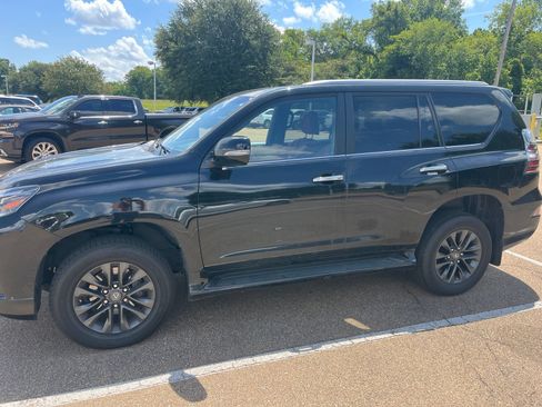 Used 2022 Lexus GX 460 Premium AWD/4WD image 1