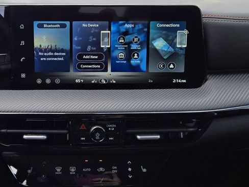 New 2026 Nissan Kicks SR w/ Cold Weather Package FWD image 14
