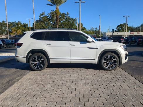 New 2026 Volkswagen Atlas SEL Premium R-Line AWD/4WD image 3