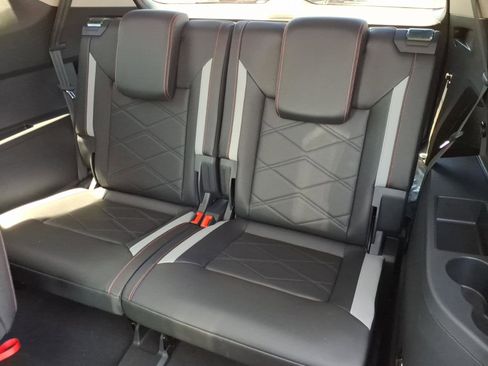New 2026 Volkswagen Atlas Peak Edition AWD/4WD image 13