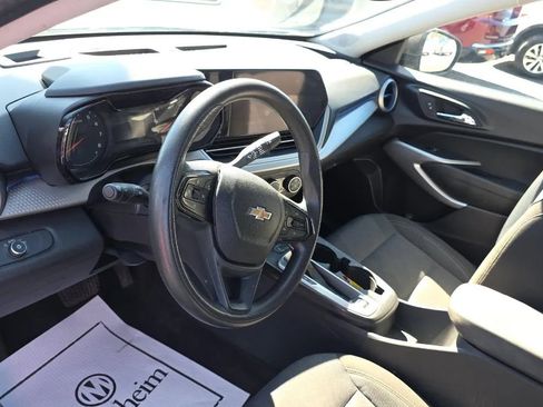 Used 2024 Chevrolet Trax LS w/ Driver Confidence Package FWD image 6