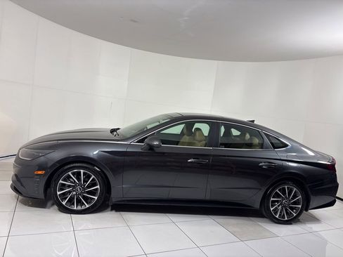 Used 2021 Hyundai Sonata Limited FWD image 2
