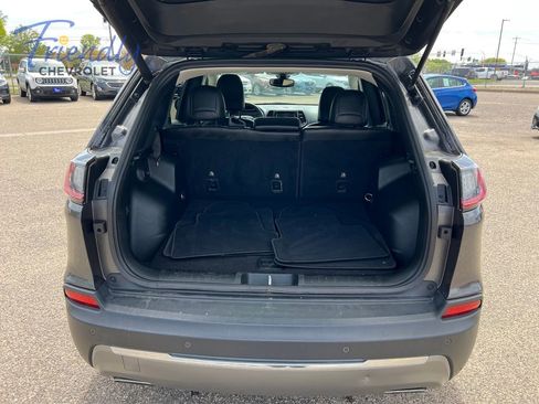 Used 2019 Jeep Cherokee Limited AWD/4WD image 11