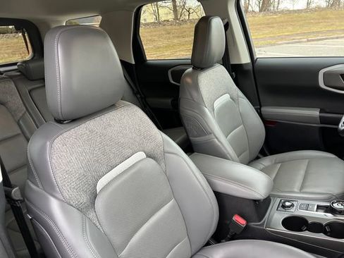 Used 2025 Ford Bronco Sport Badlands image 36