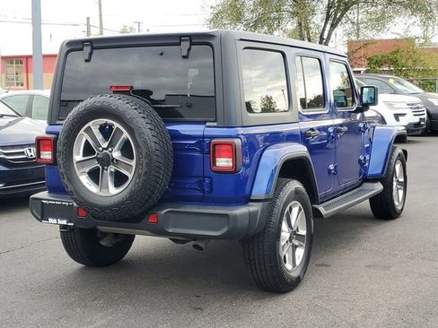 Used 2020 Jeep Wrangler Unlimited Sahara image 5