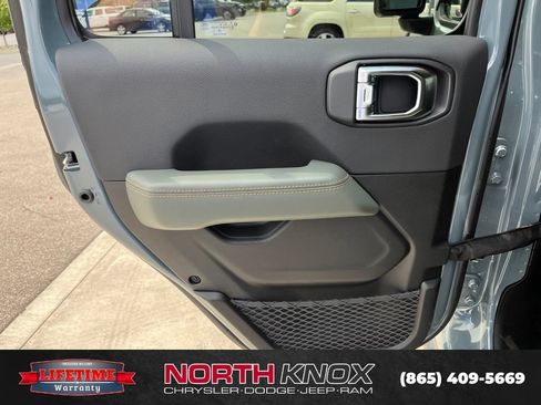 New 2026 Jeep Gladiator Mojave AWD/4WD image 14