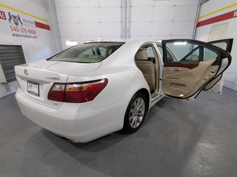 Used 2011 Lexus LS 460 AWD w/ Comfort Pkg image 15