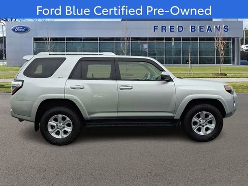 Used 2017 Toyota 4Runner SR5 image 9