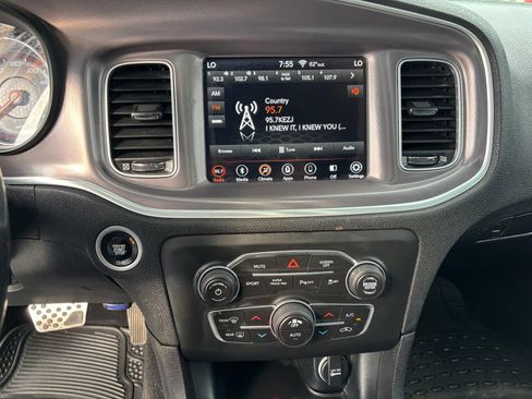 Used 2019 Dodge Charger R/T RWD image 16